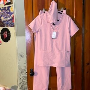 figs pink sand scrub set with scrub cap, size small